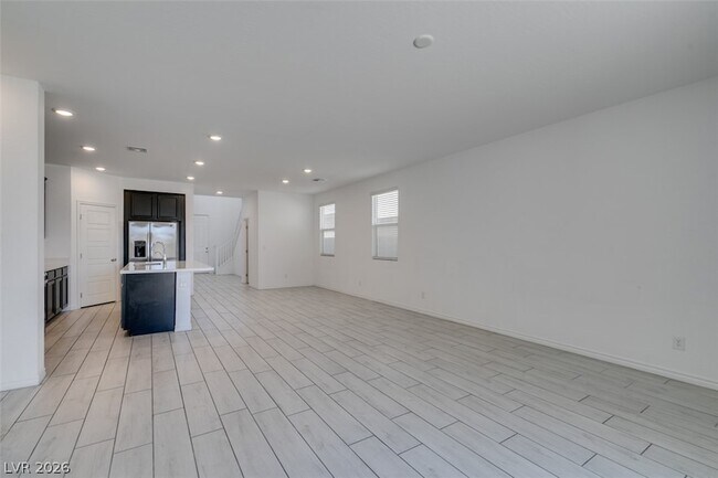 Building Photo - 6858 Greensmen Ave