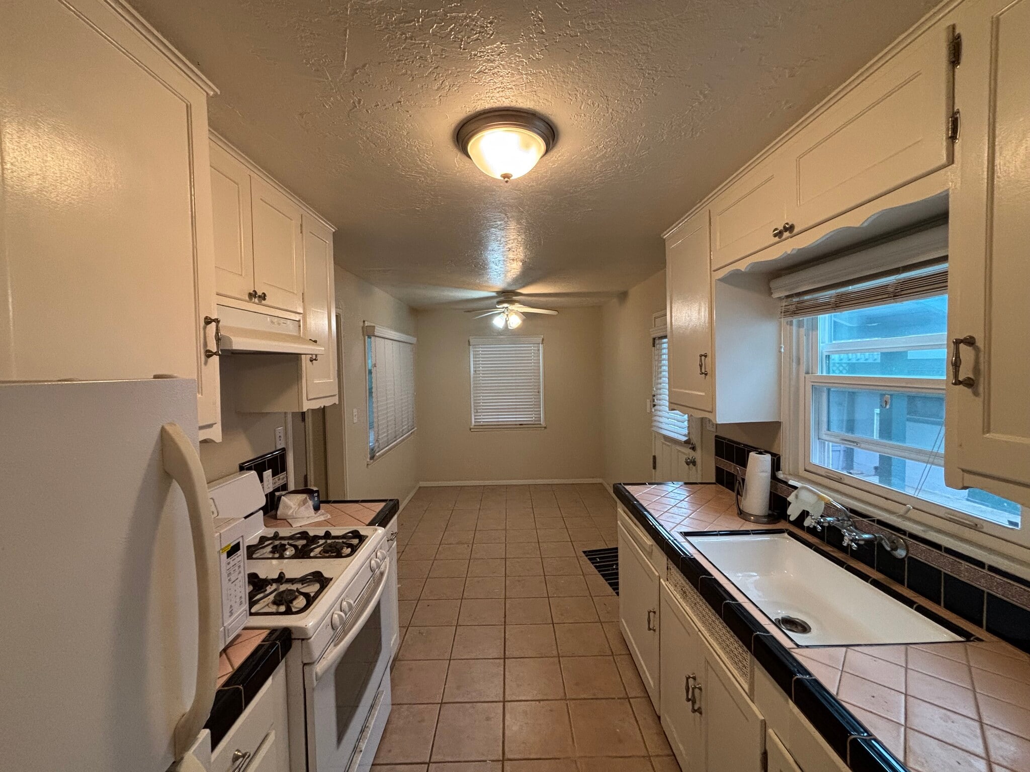 Building Photo - 2632 A St