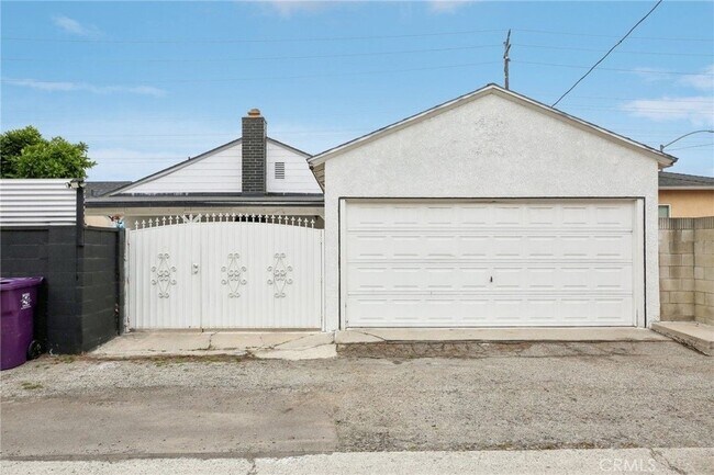 Building Photo - 3686 Palo Verde Ave W