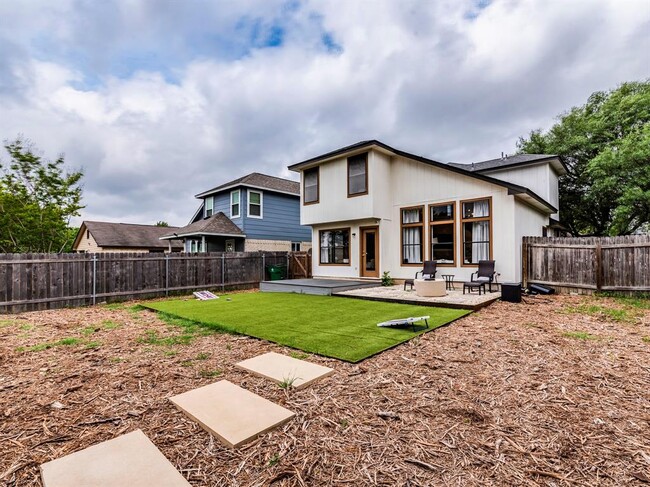 Building Photo - 1142 Kentra Dr