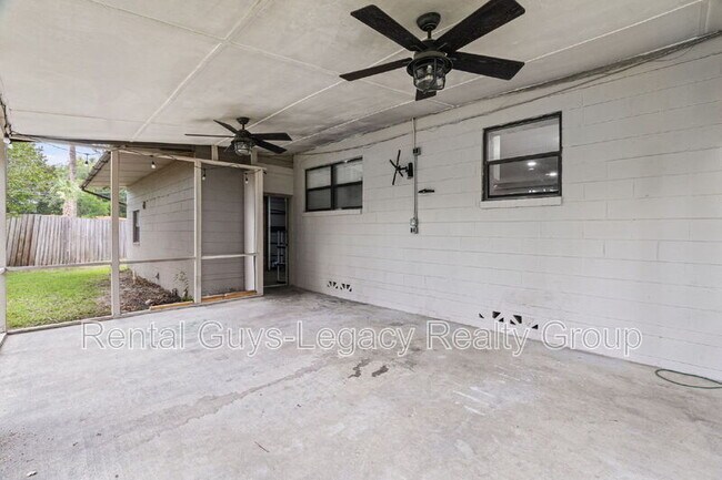 Building Photo - 3872 Marianna Rd
