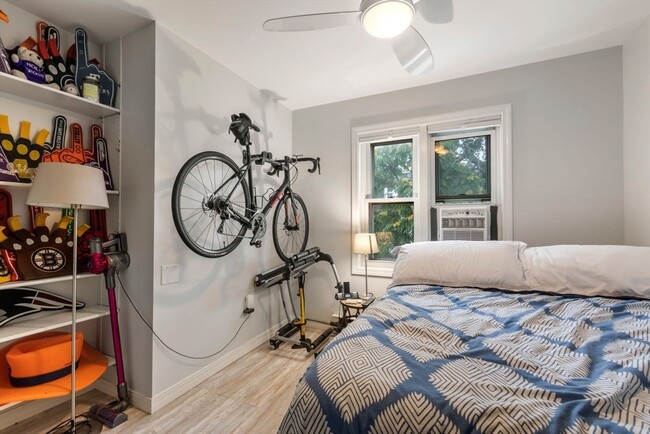 Building Photo - 63 Bolton St