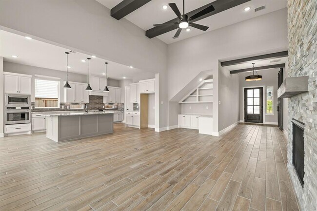 Building Photo - 32707 Fly Fish Wy