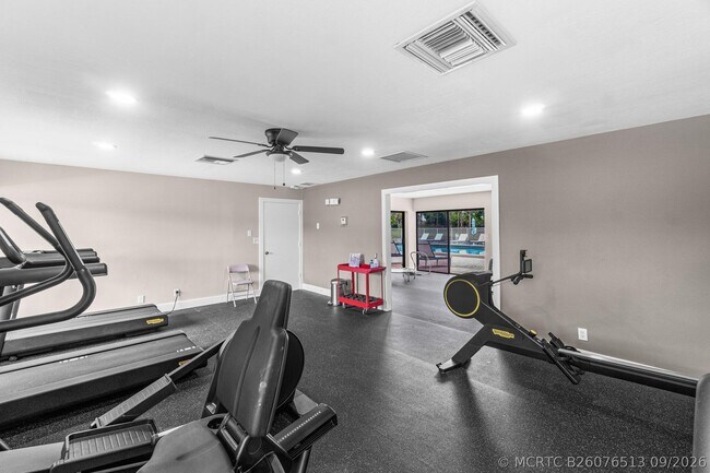 Building Photo - 6562 Boca Del Mar Dr