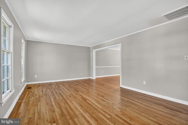 Building Photo - 7720 Loudon Dr
