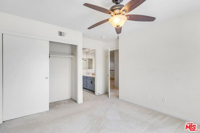 Building Photo - 24901 Vista Verenda