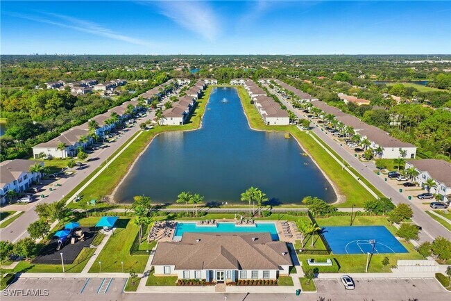 Building Photo - 15368 Wildflower Cir