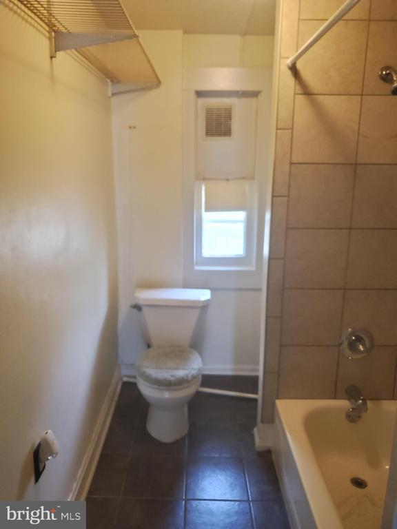 Building Photo - 437 S Burhans Blvd