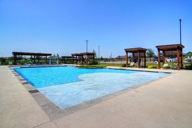 Building Photo - 2536 Peoria Dr