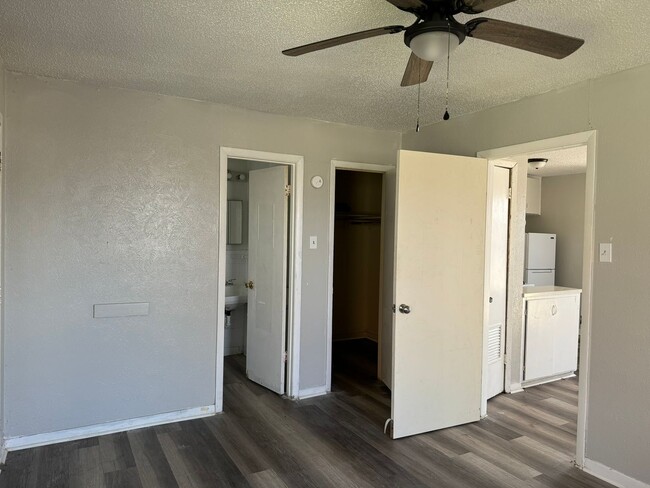 Building Photo - 1900 N 4th St