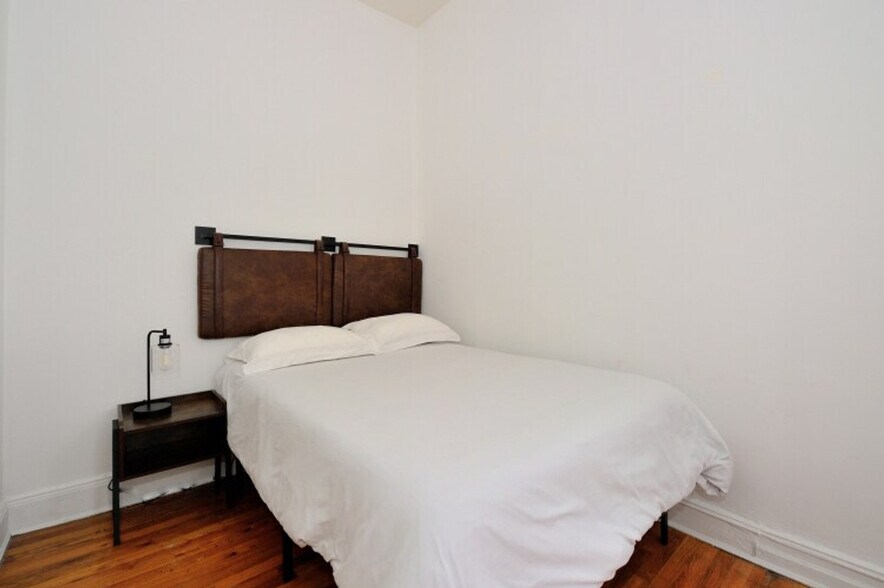 Building Photo - 649 9th Ave