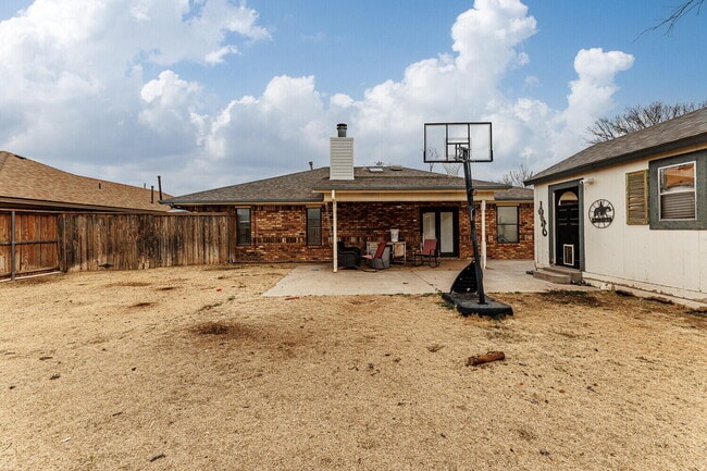 Building Photo - 6037 72nd St