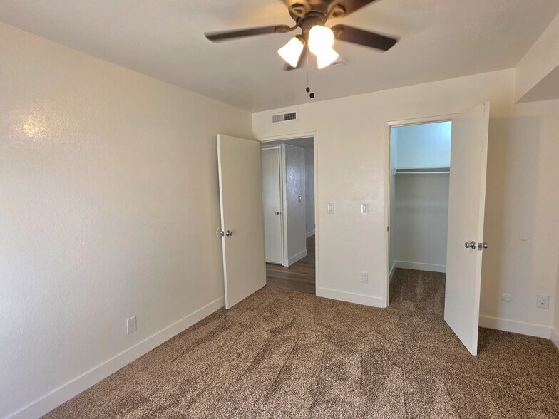 Building Photo - 4264 N Bengston Ave