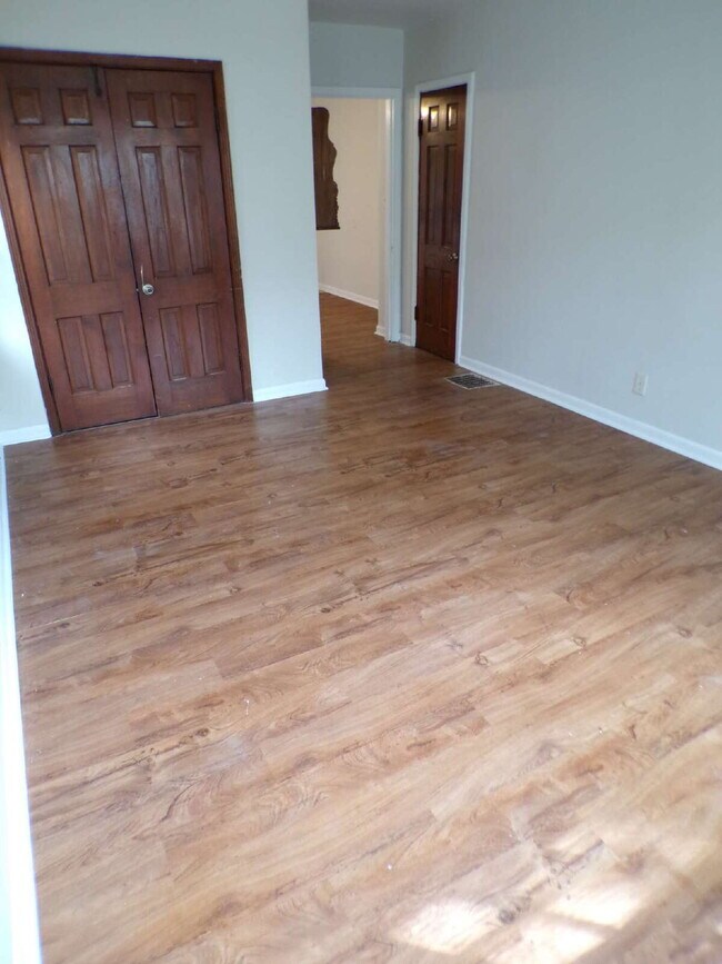 Building Photo - Charming 1 bed, 1 bath apartment in old louisville.