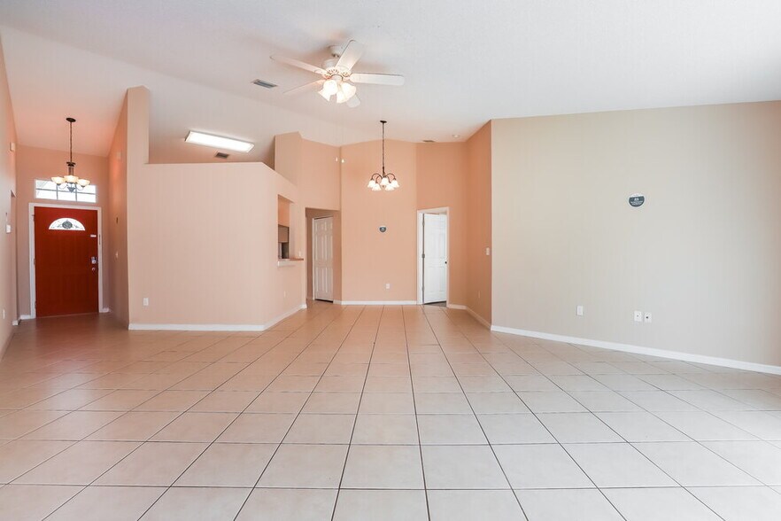 Building Photo - 1237 Alpine Lake Dr