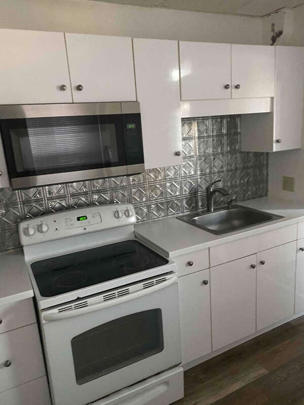 Building Photo - 2532 Kutztown Rd