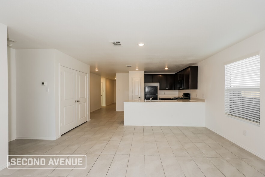 Building Photo - 6021 Determine Ln