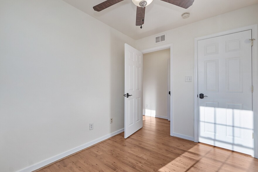 Building Photo - 1404 N 33rd St