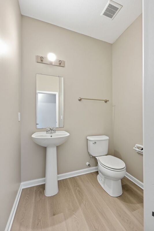 Building Photo - 6136 Deansboro Dr