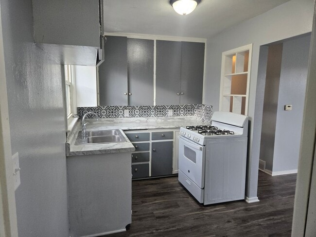 Building Photo - 1754 Newell St