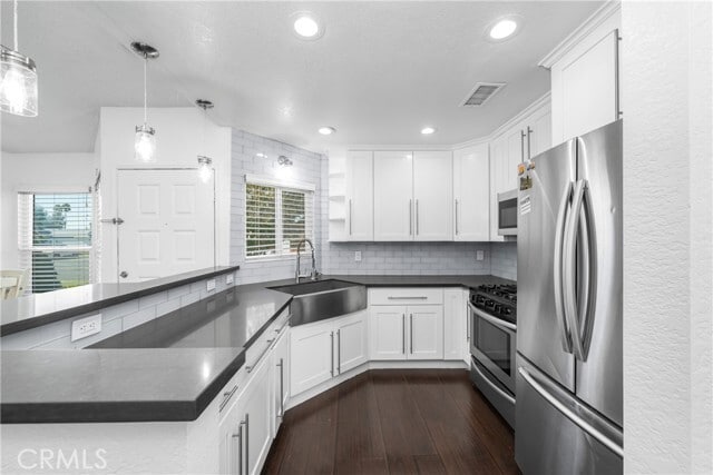 Building Photo - 11755 Vale Vista Dr