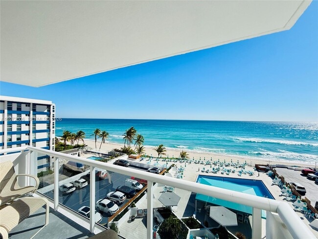 Building Photo - 3140 S Ocean Dr