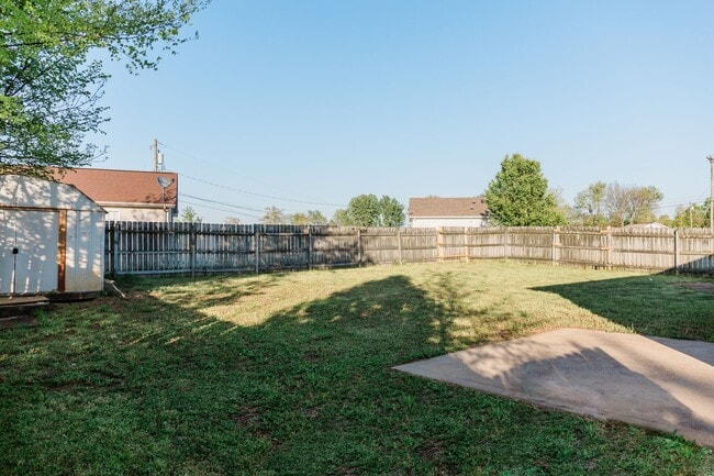 Building Photo - 955 Winesap Rd