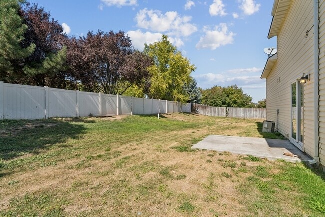 Building Photo - 123 Chapparosa Ct E