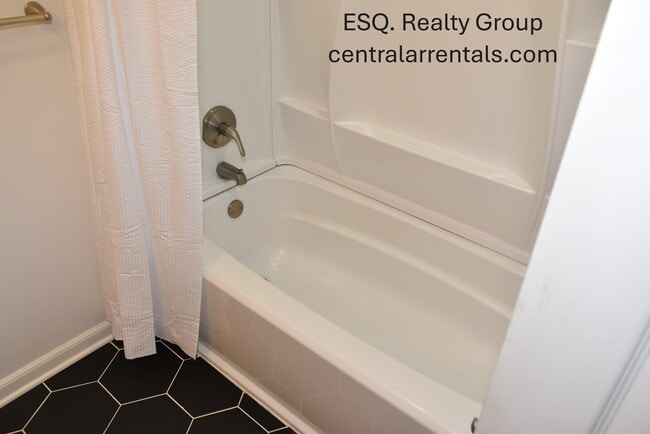 Building Photo - 38 Shoshoni Dr