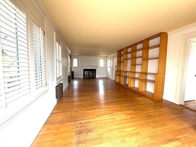 Building Photo - 15 Glenburn Rd