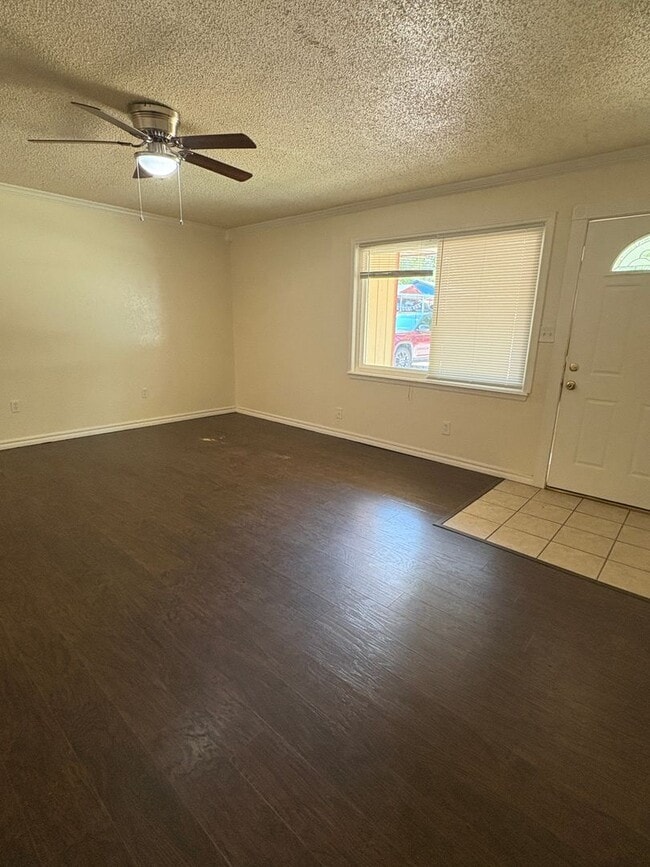 Building Photo - 808 Catherine Dr