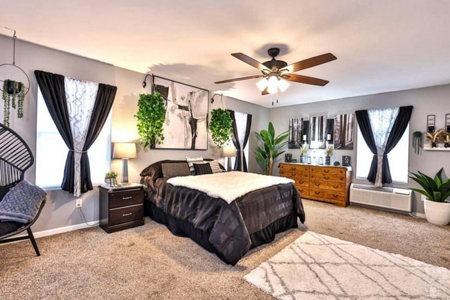 Building Photo - 202 W North St