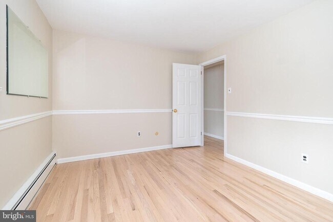 Building Photo - 38 Chestnut Valley Dr
