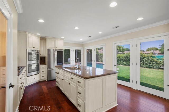 Building Photo - 1011 S Montezuma Way