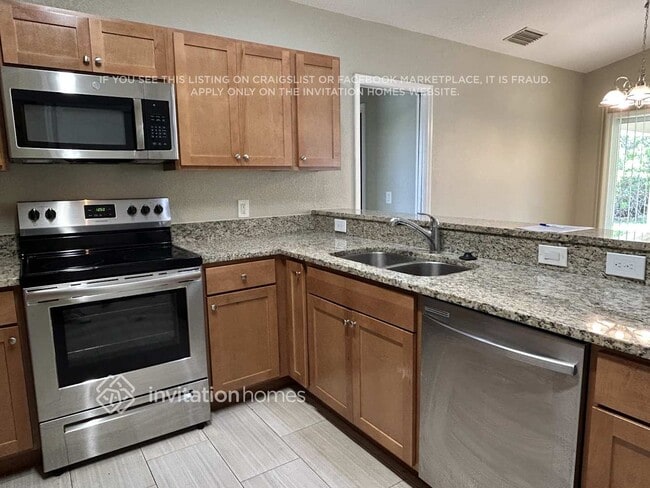 Building Photo - 12404 Appleberg Cir