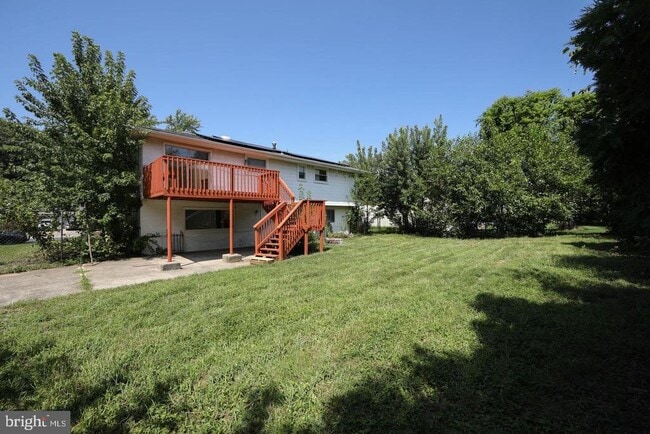 Building Photo - 15 Knollwood Dr