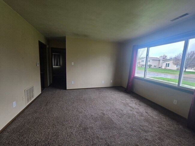 Building Photo - 3609 Joan Dr