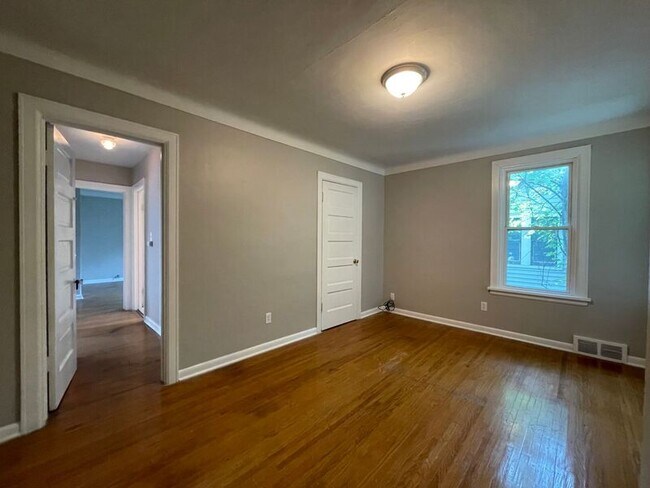 Building Photo - 837 Colburn St