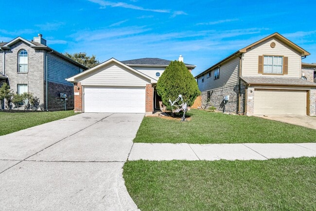 Building Photo - 8914 Pecan Pl Dr