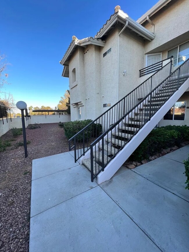 Primary Photo - 3320 S Fort Apache Rd
