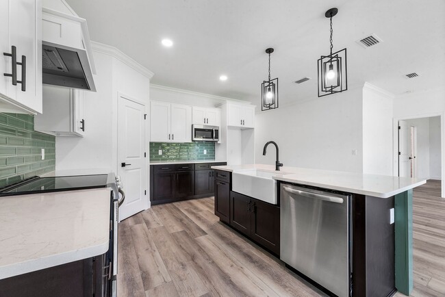 Building Photo - 3/2 Home in Grand Oaks