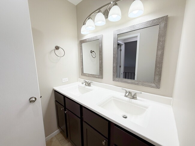 Building Photo - 223 Butternut Ln