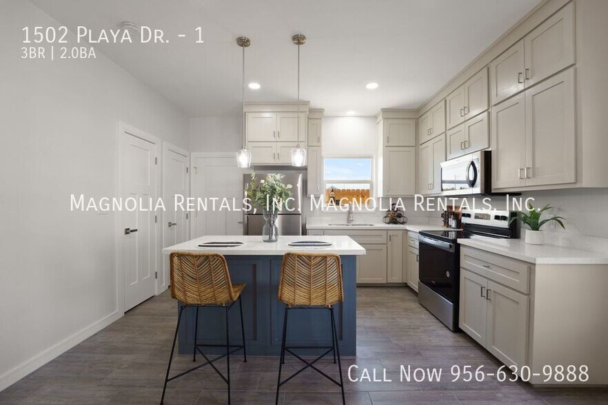 Building Photo - 1502 Playa Dr