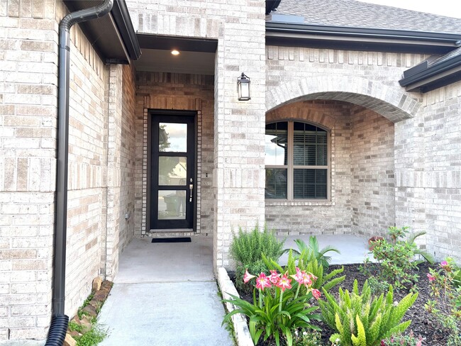 Building Photo - 5806 Pecos Ct