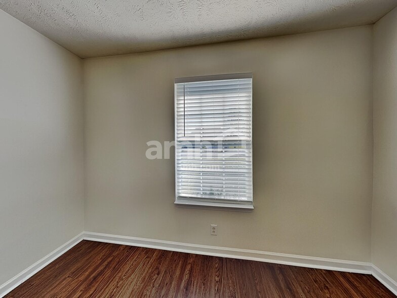 Building Photo - 1238 Dalmally Dr