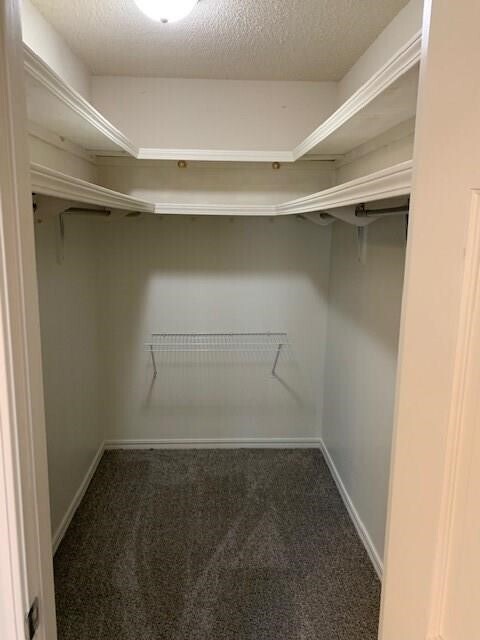 Building Photo - 4006 Watkins Ave