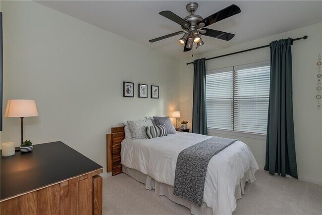 Building Photo - 1201 Grove Blvd