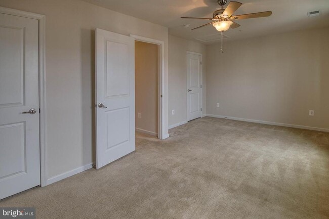 Building Photo - 2704 Egret Way