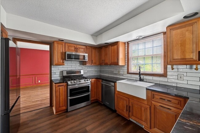 Building Photo - 7932 Harrow Ct