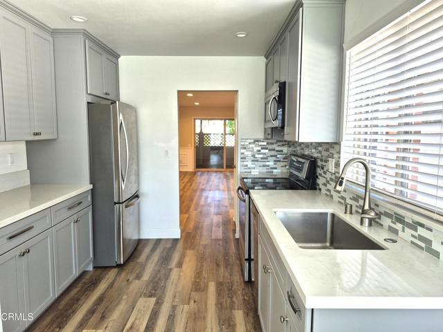 Building Photo - 7107 Village 7